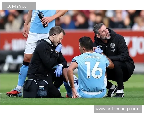 罗德里在关键时刻封堵曼城防线助球队逆转胜利的精彩瞬间