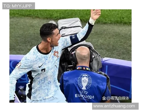 德甲球员愤怒抨击裁判不公判罚表达强烈不满